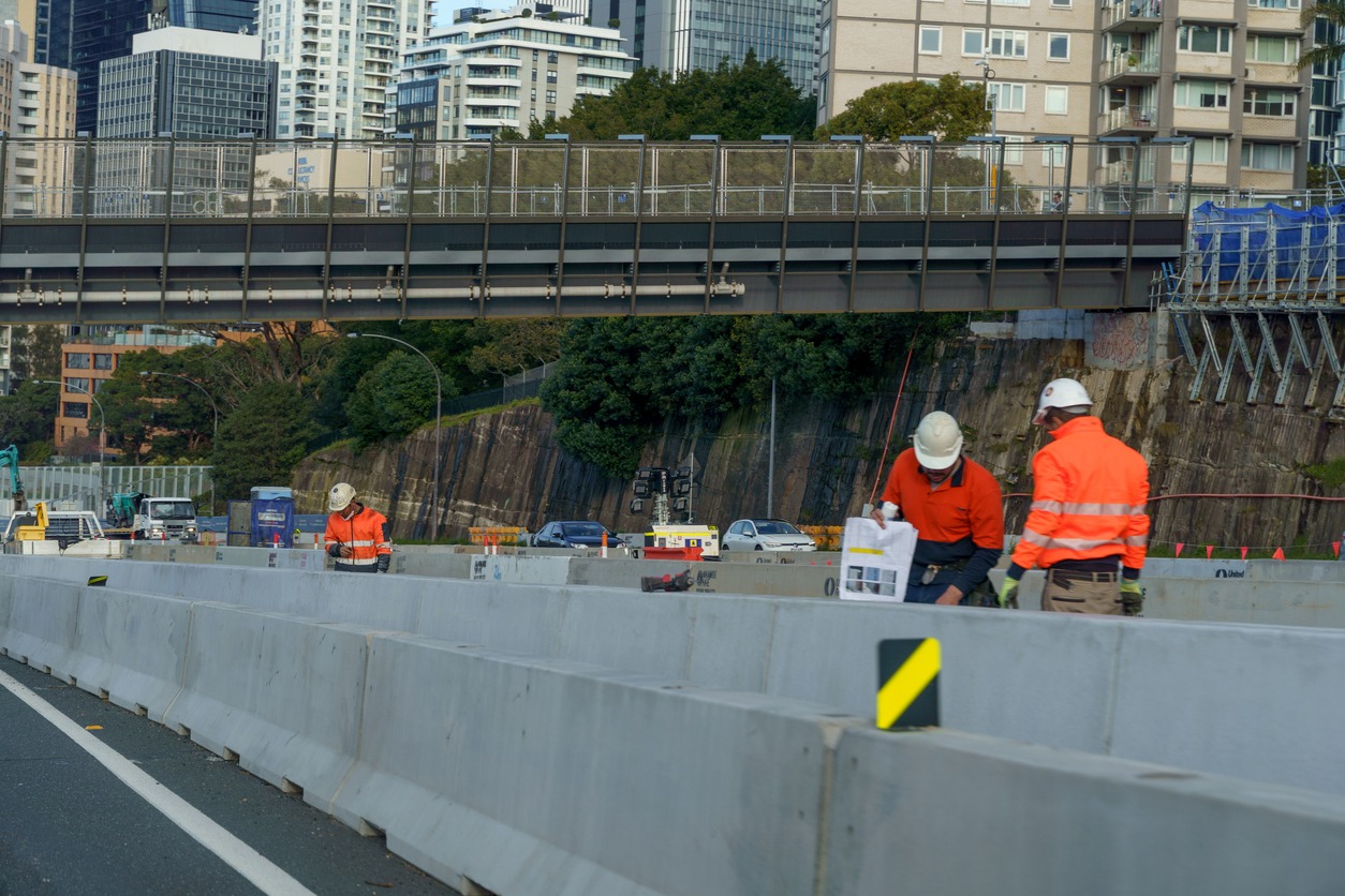 Smart Traffic Management Solutions for Enhanced Flow Efficiency in Construction and Community Relations?